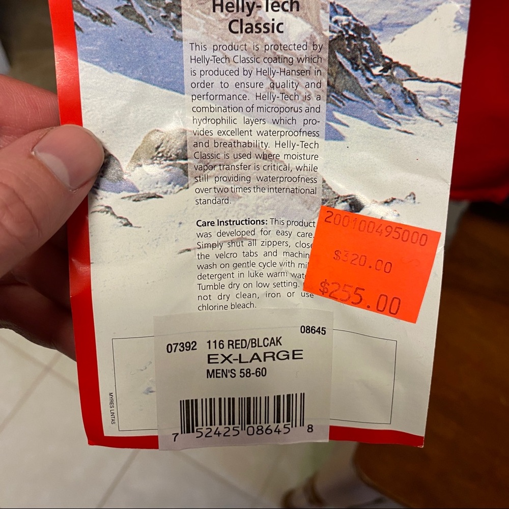 Helly Hansen Winter Parka w/ Large Hood - Red - XL - Picture 6 of 6